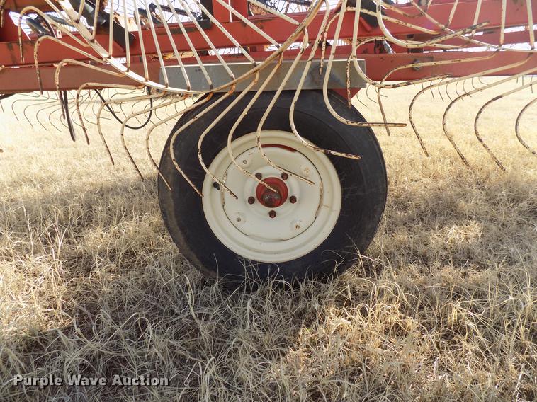 image for item DG3356 H&S BI-FOLD-12-HYD hay rake