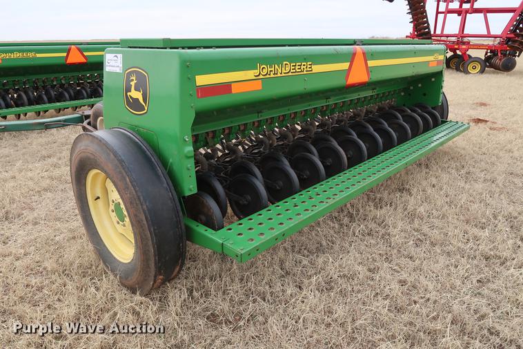 image for item DG3362 John Deere 450 grain drill