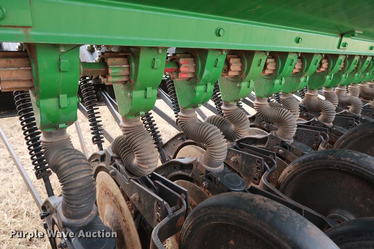 image for item DG3362 John Deere 450 grain drill