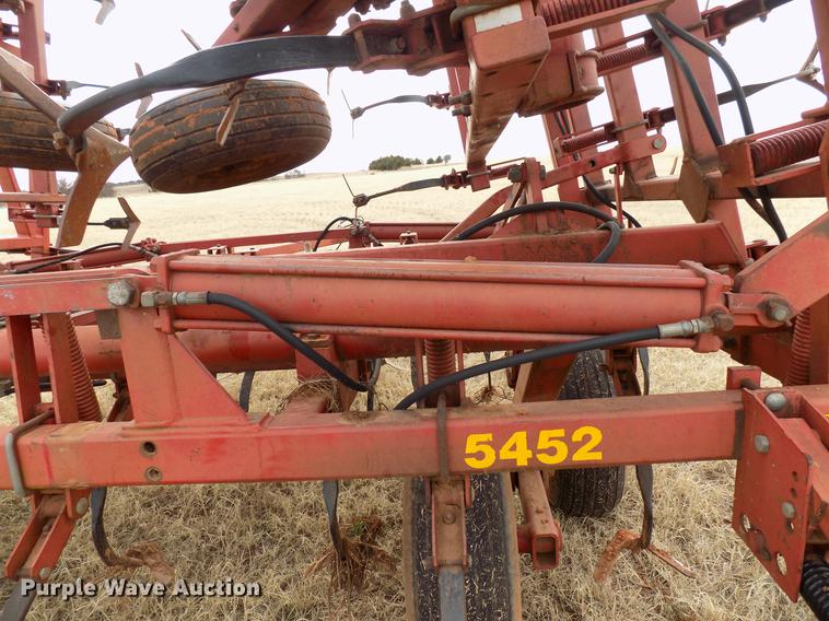 image for item DG3371 Sunflower 5452-46 field cultivator