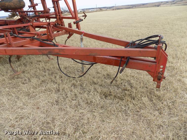 image for item DG3371 Sunflower 5452-46 field cultivator