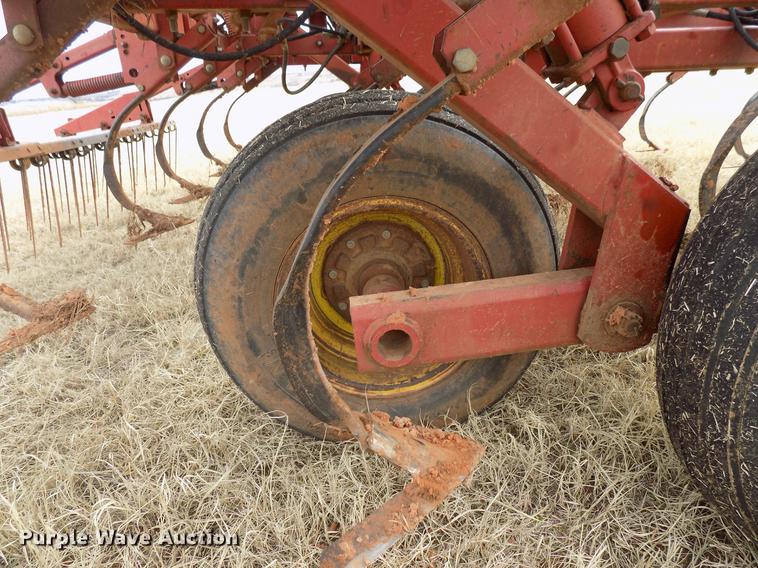 image for item DG3371 Sunflower 5452-46 field cultivator