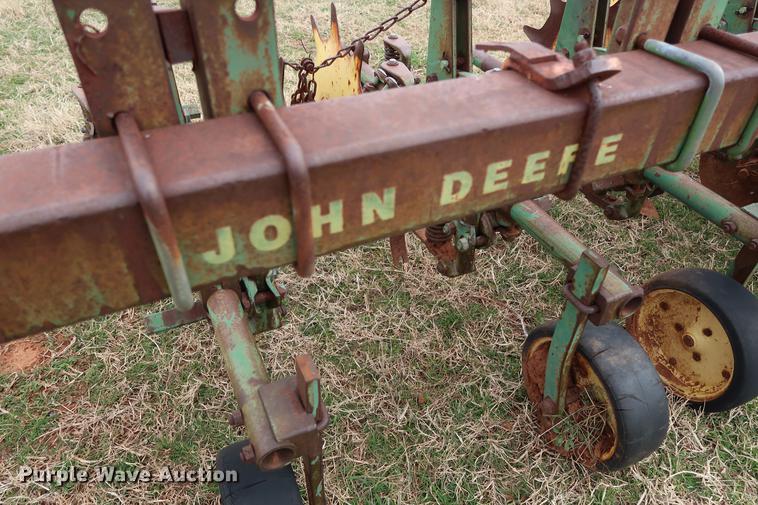 image for item DG3374 John Deere RM cultivator
