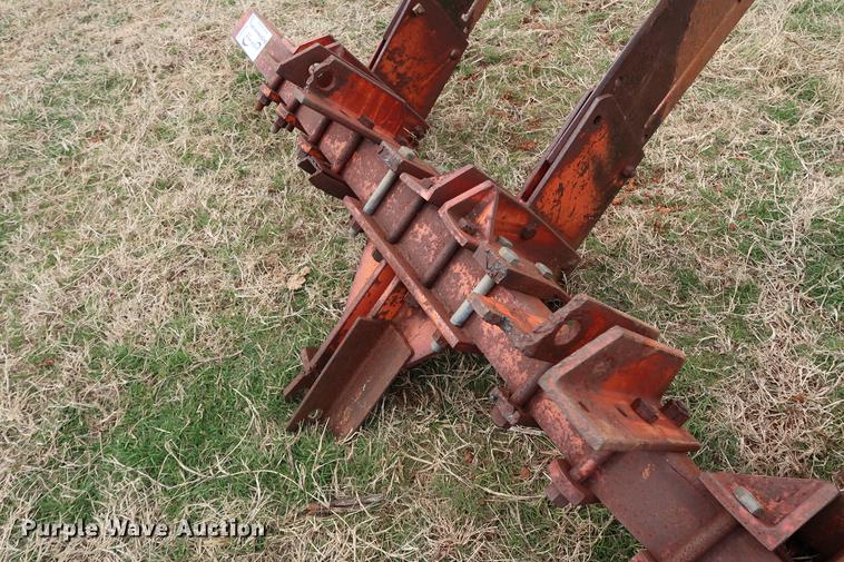 image for item DG3376 Three shank ripper