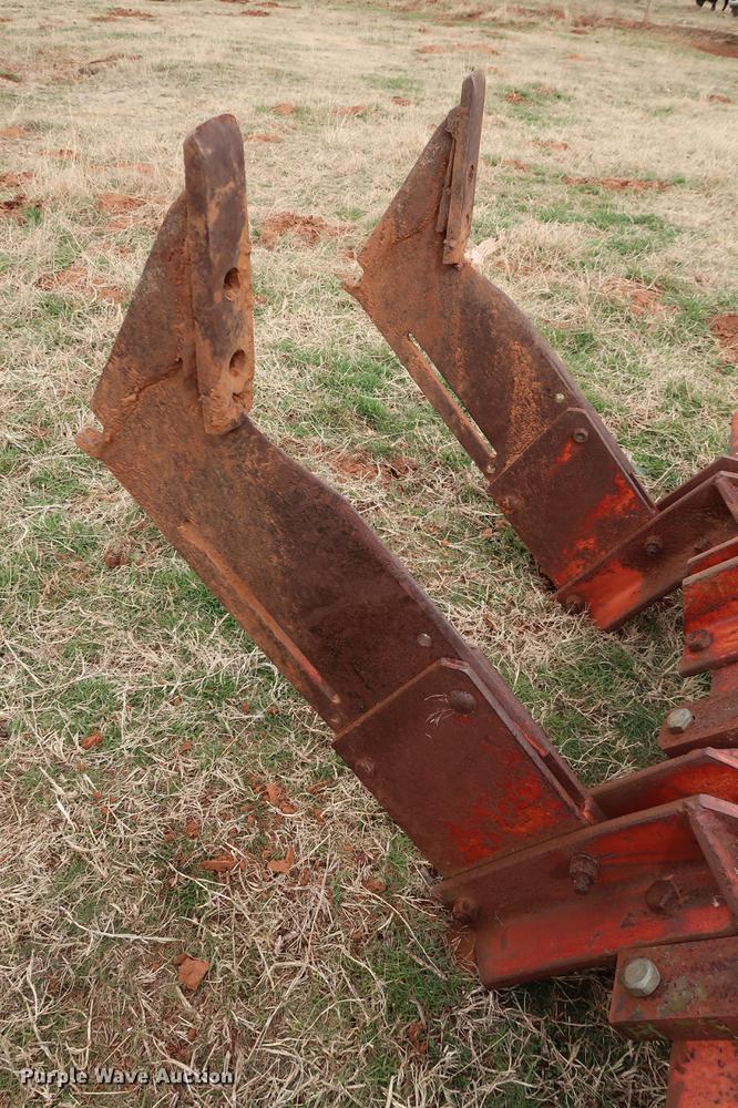 image for item DG3376 Three shank ripper