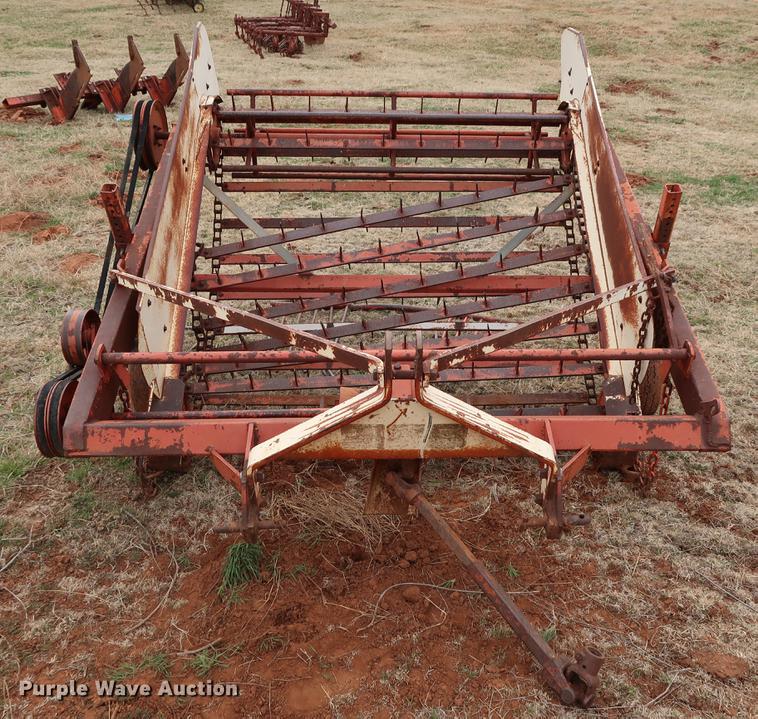 image for item DG3377 Long 437 peanut digger