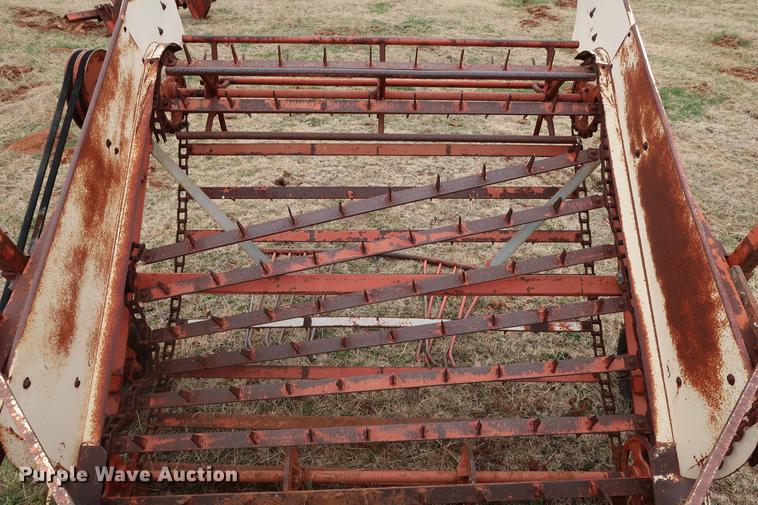 image for item DG3377 Long 437 peanut digger