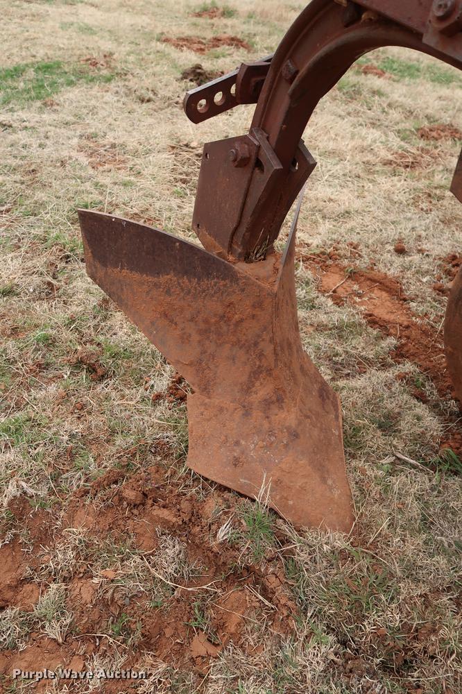 image for item DG3378 John Deere 638 two row lister