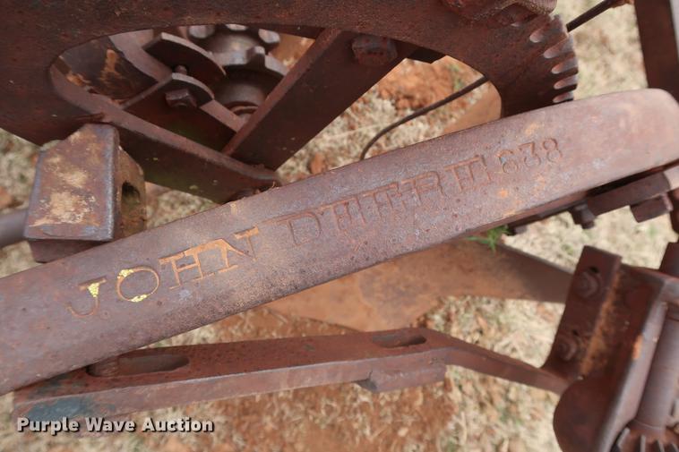 image for item DG3378 John Deere 638 two row lister