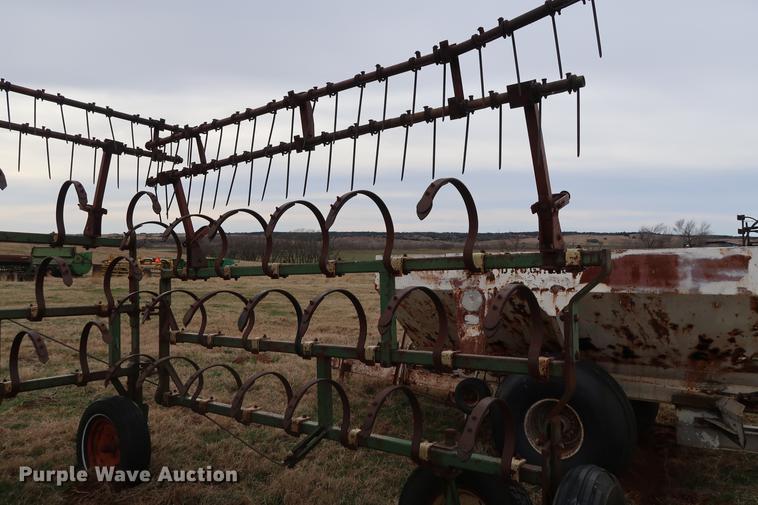 image for item DG3382 John Deere spring tooth