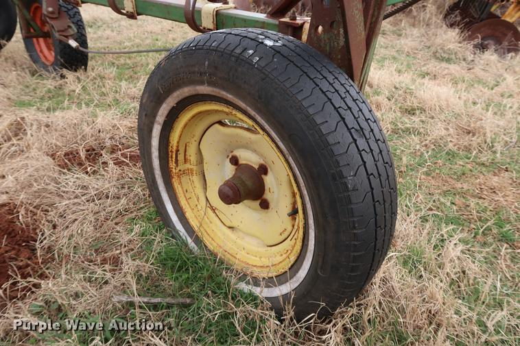 image for item DG3382 John Deere spring tooth