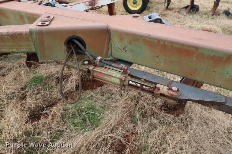 image for item DG3383 John Deere A2800 six bottom plow