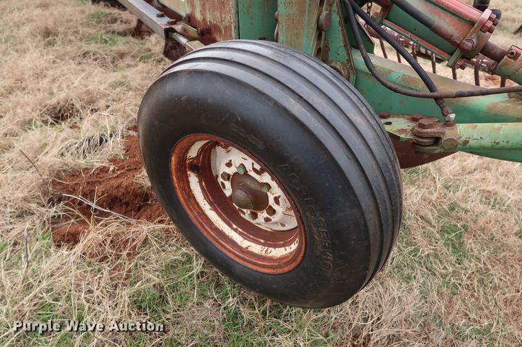 image for item DG3383 John Deere A2800 six bottom plow