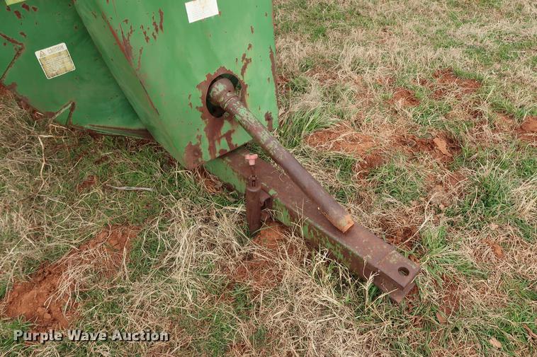 image for item DG3384 John Deere 79 manure spreader