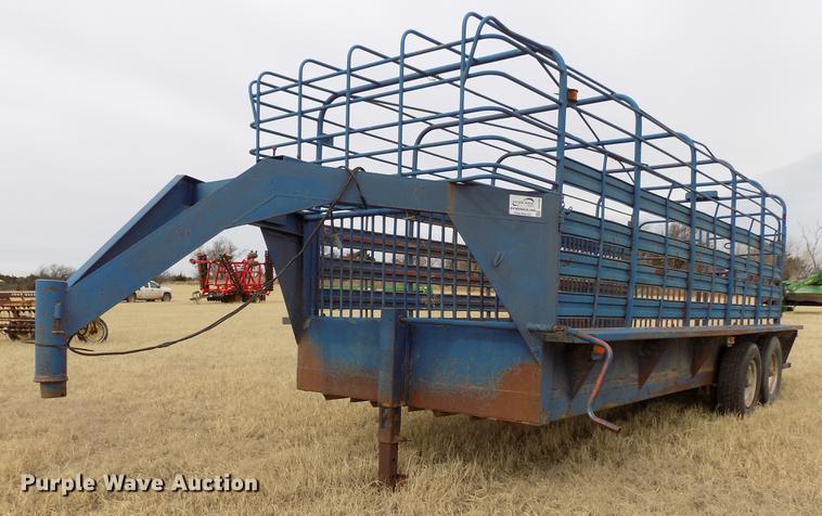 image for item DG3385 Ranch King livestock trailer