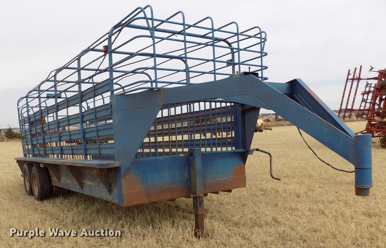 image for item DG3385 Ranch King livestock trailer
