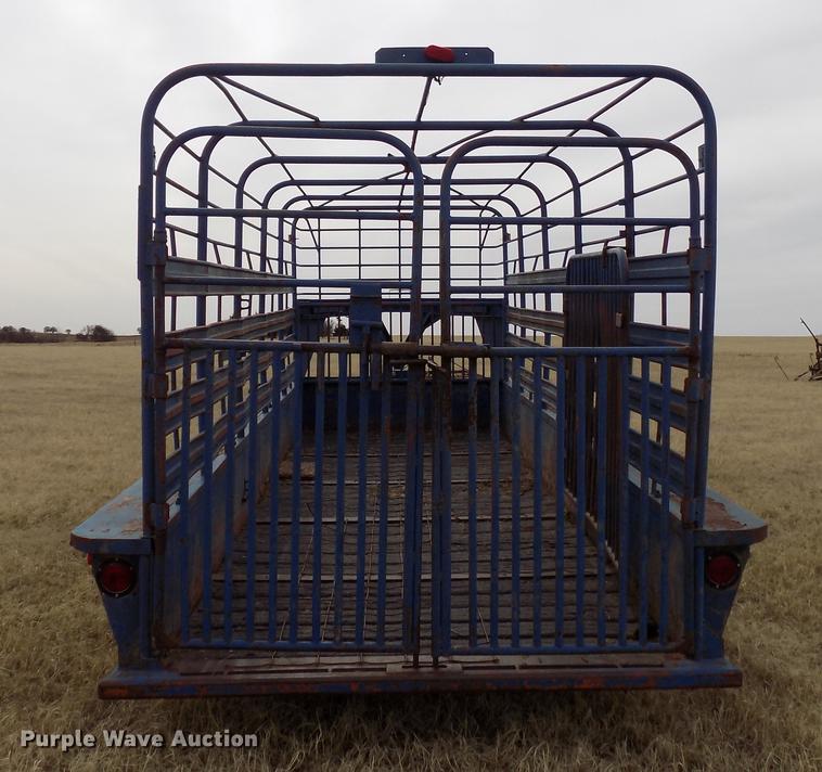 image for item DG3385 Ranch King livestock trailer