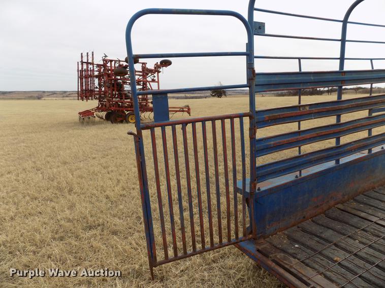 image for item DG3385 Ranch King livestock trailer