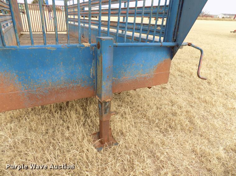 image for item DG3385 Ranch King livestock trailer