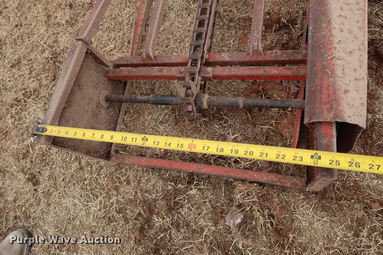 image for item DG3387 Square bale elevator