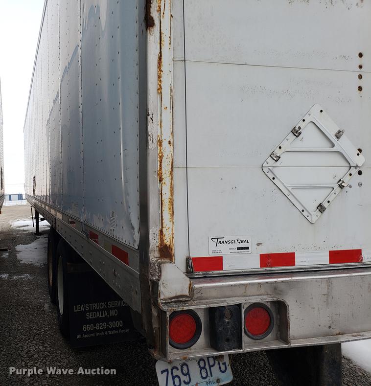 image for item AV9282 2001 Utility dry van trailer