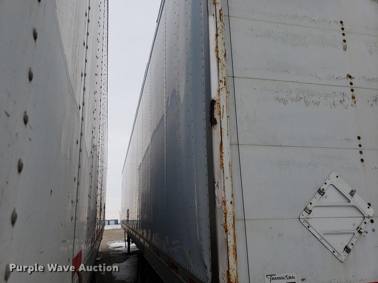 image for item AV9282 2001 Utility dry van trailer