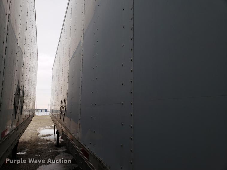 image for item AV9282 2001 Utility dry van trailer