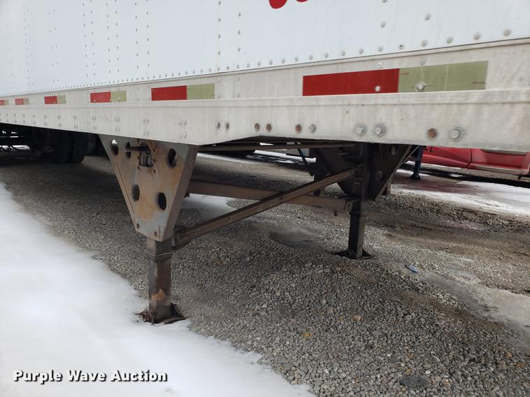 image for item AV9282 2001 Utility dry van trailer