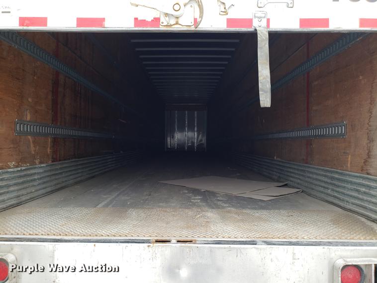 image for item AV9282 2001 Utility dry van trailer