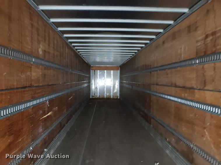 image for item AV9282 2001 Utility dry van trailer