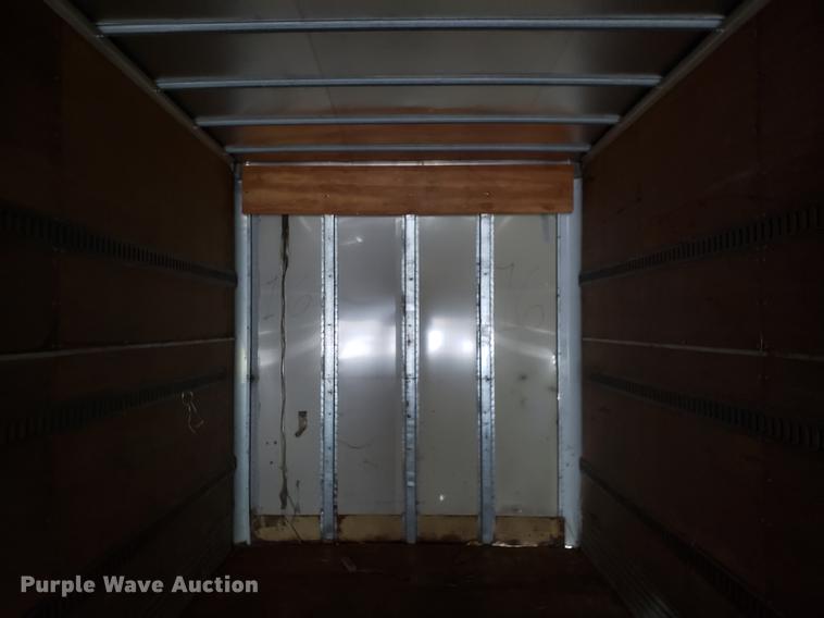 image for item AV9282 2001 Utility dry van trailer