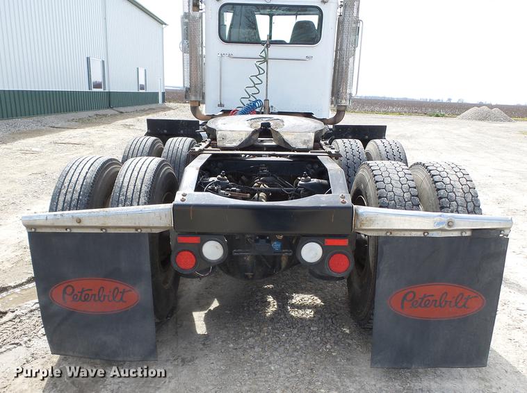 image for item CD9572 2012 Peterbilt 388 semi truck