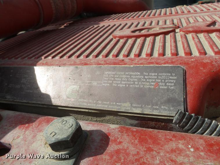 image for item CD9572 2012 Peterbilt 388 semi truck