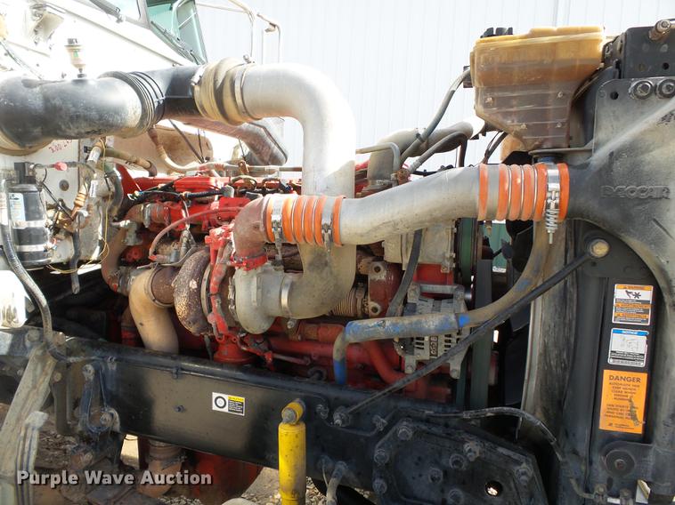 image for item CD9572 2012 Peterbilt 388 semi truck