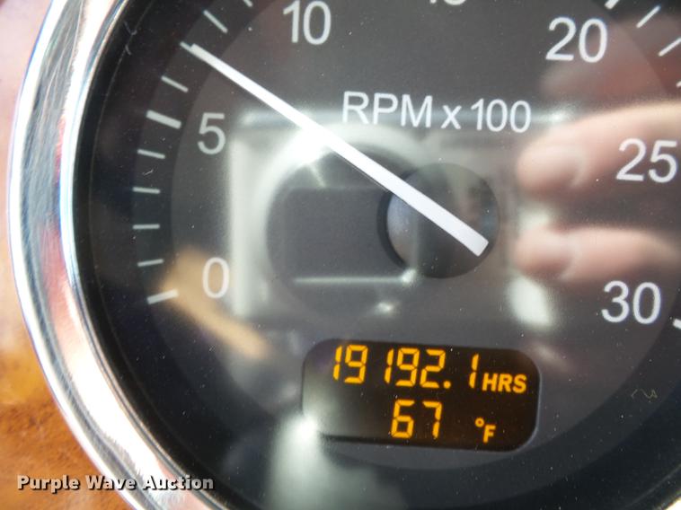 image for item CD9573 2008 Peterbilt 388 semi truck