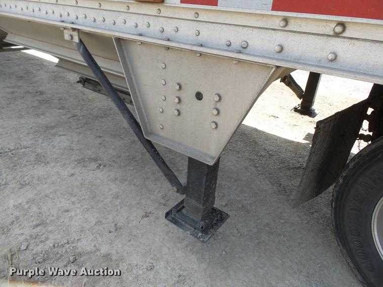 image for item CD9578 2008 Wilson DWH500 double hopper bottom grain trailer