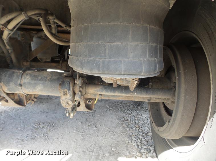 image for item CD9578 2008 Wilson DWH500 double hopper bottom grain trailer