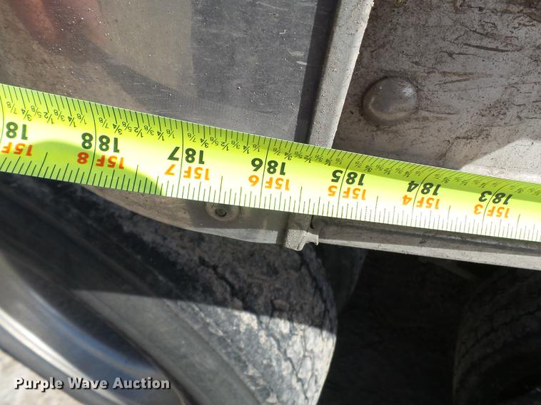 image for item CD9578 2008 Wilson DWH500 double hopper bottom grain trailer