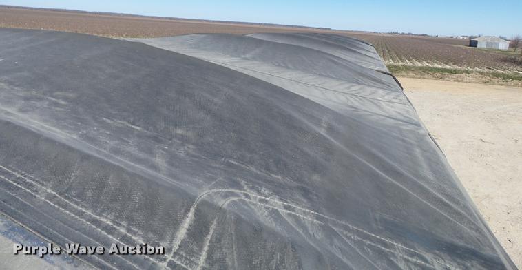 image for item CD9578 2008 Wilson DWH500 double hopper bottom grain trailer