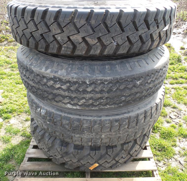 image for item CD9591 (2) 14.00-20 tires