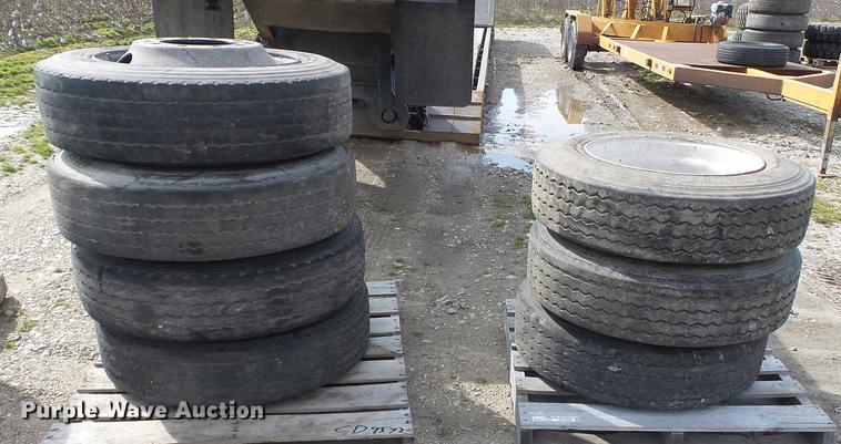 image for item CD9592 (7) 22.5 tires and wheels