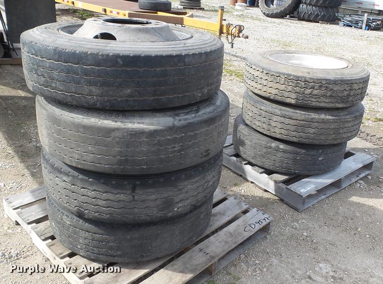 image for item CD9592 (7) 22.5 tires and wheels