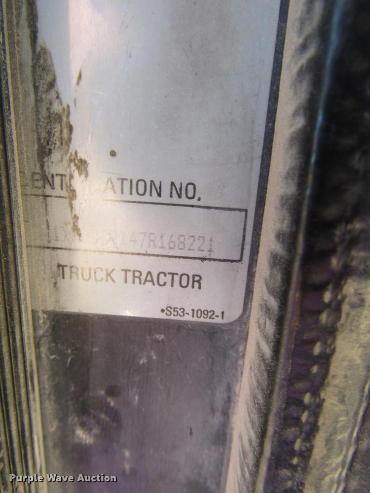 image for item DB6919 2007 Kenworth T800 semi truck