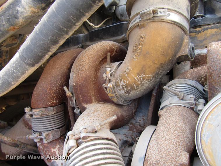 image for item DB6920 2006 Freightliner Columbia semi truck