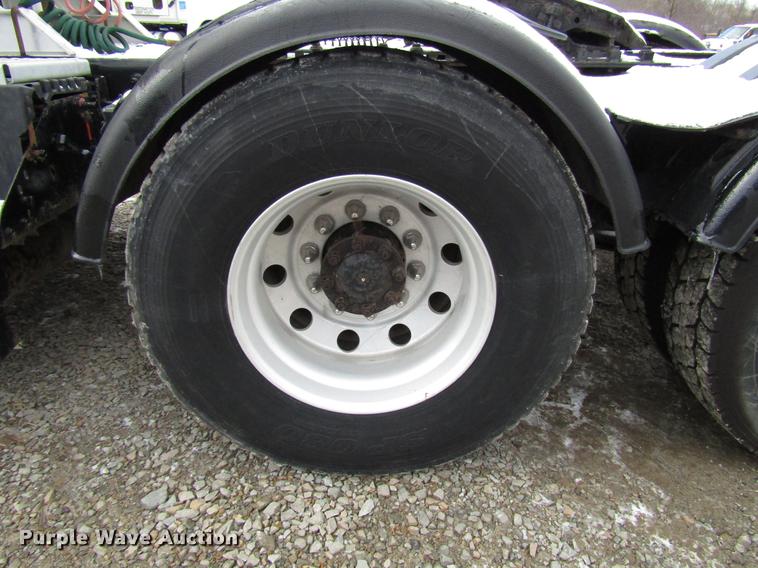 image for item DB6963 2009 International ProStar semi truck