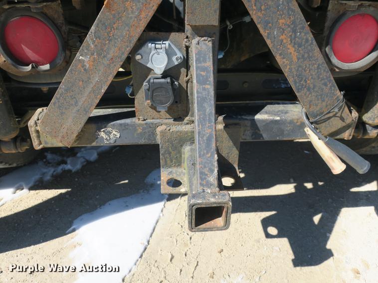 image for item DB8877 1994 International 8300 semi truck