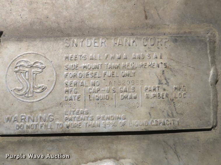 image for item DB8877 1994 International 8300 semi truck