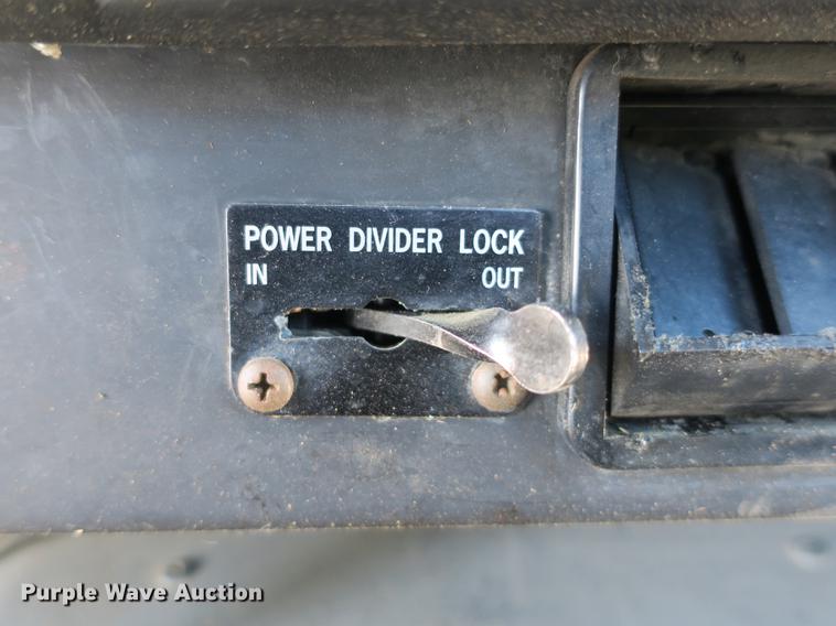 image for item DB8877 1994 International 8300 semi truck