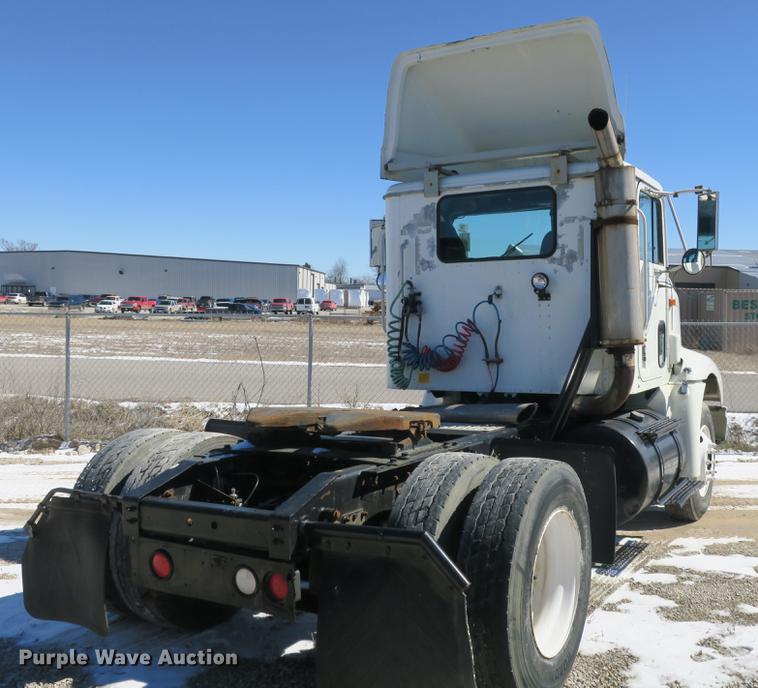 image for item DB8881 1999 International 9100 semi truck