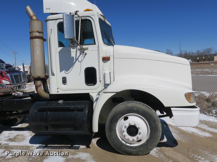 image for item DB8881 1999 International 9100 semi truck